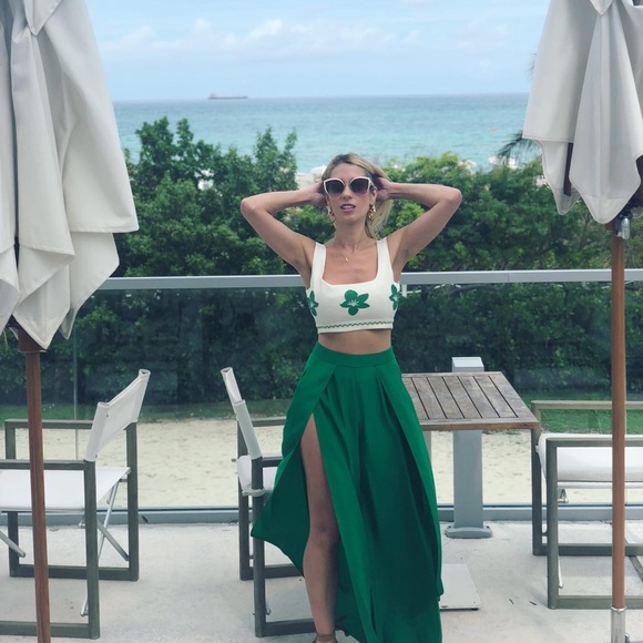 Meet Your Posher Amber! - Picture 5 of 14